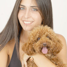 Medaglietta con cane barboncino albicocca in argento 925