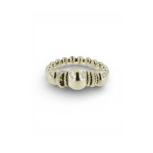 Anello flex con pallina in argento centrale